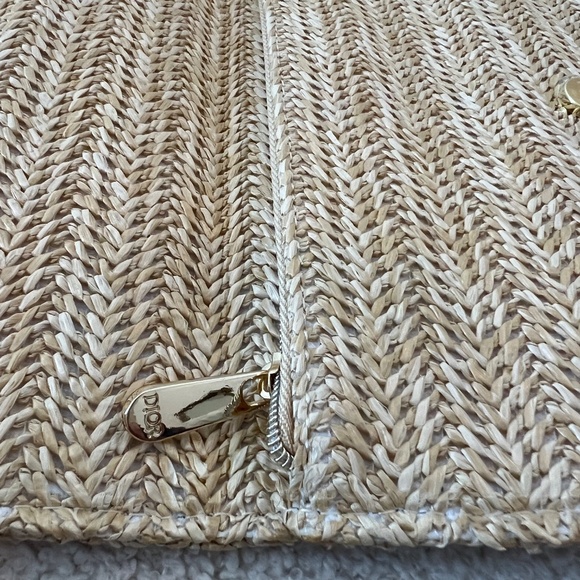 Dior Beauty 2023 Limited Edition Rattan Beige Clutch Pouch - Picture 6 of 8